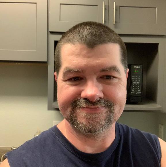 Meet your Posher, Chris - Picture 1 of 1